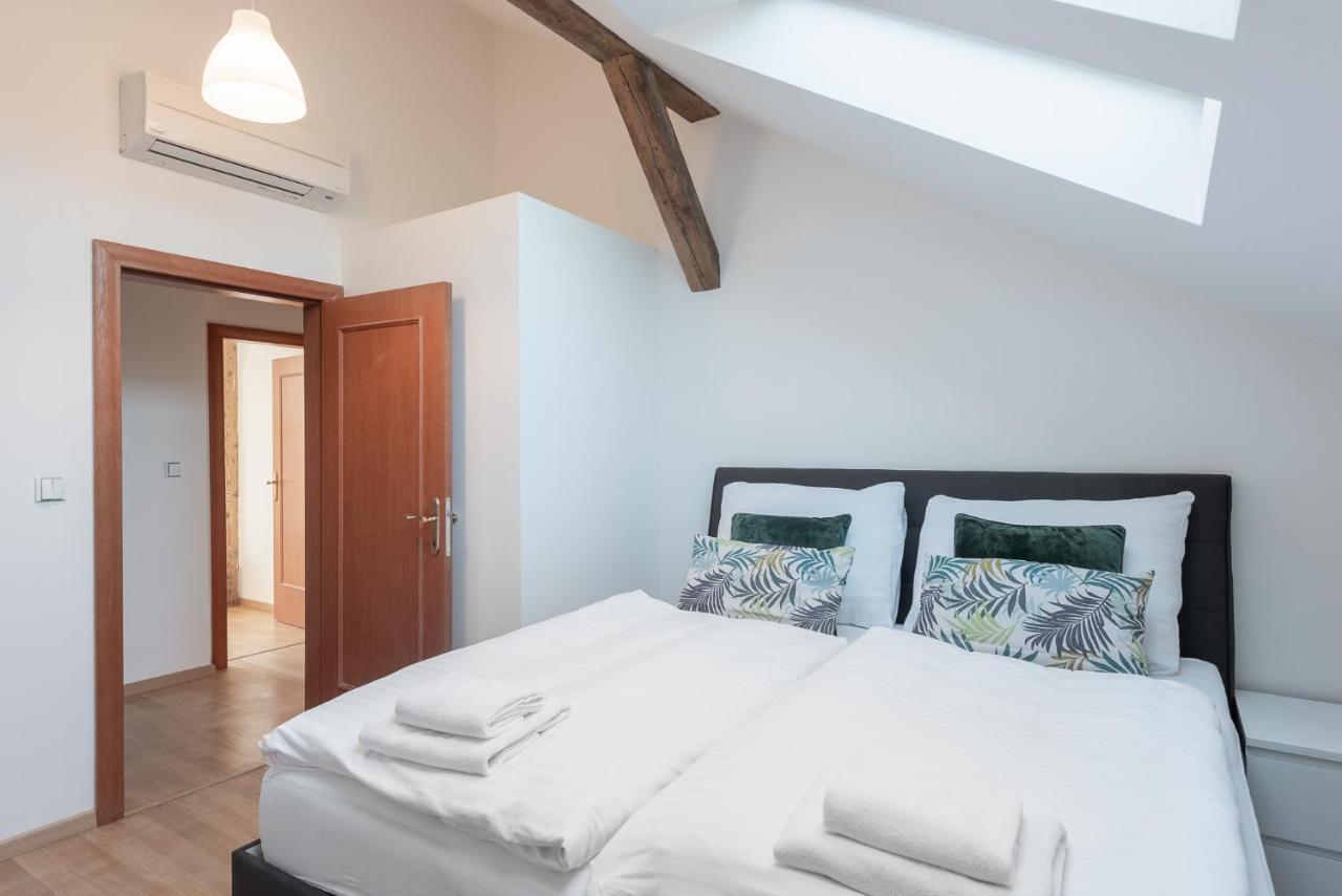 Tesnov Residence Grande Apartments Prága Kültér fotó
