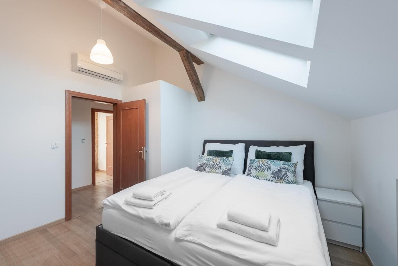 Tesnov Residence Grande Apartments Prága Kültér fotó