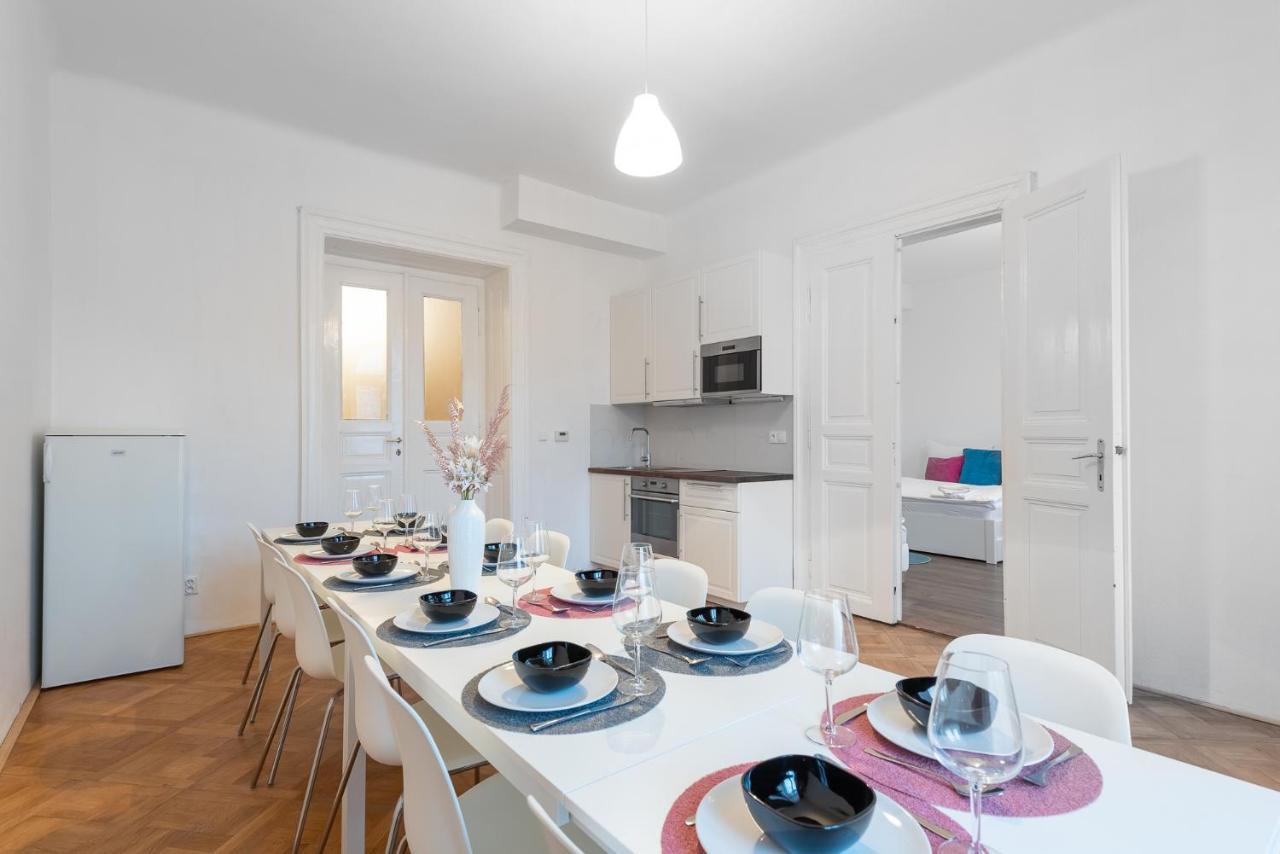 Tesnov Residence Grande Apartments Prága Kültér fotó